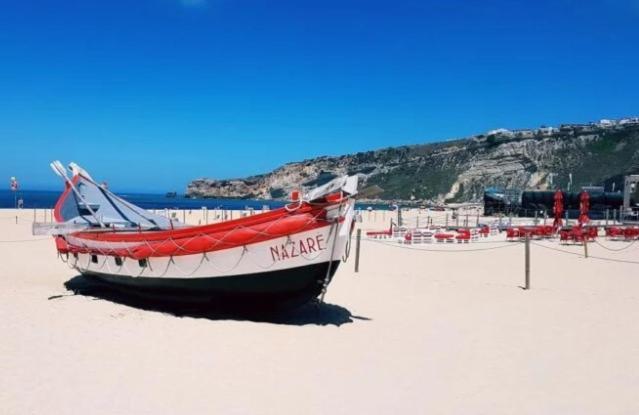 100 Meters From The Beach! Rua Da Regeneracao Nazare Exterior photo